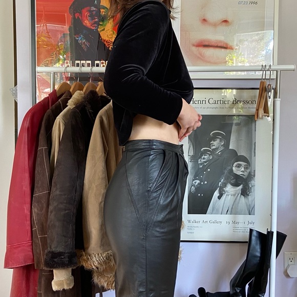 Vintage high waisted leather pants - Picture 2 of 4